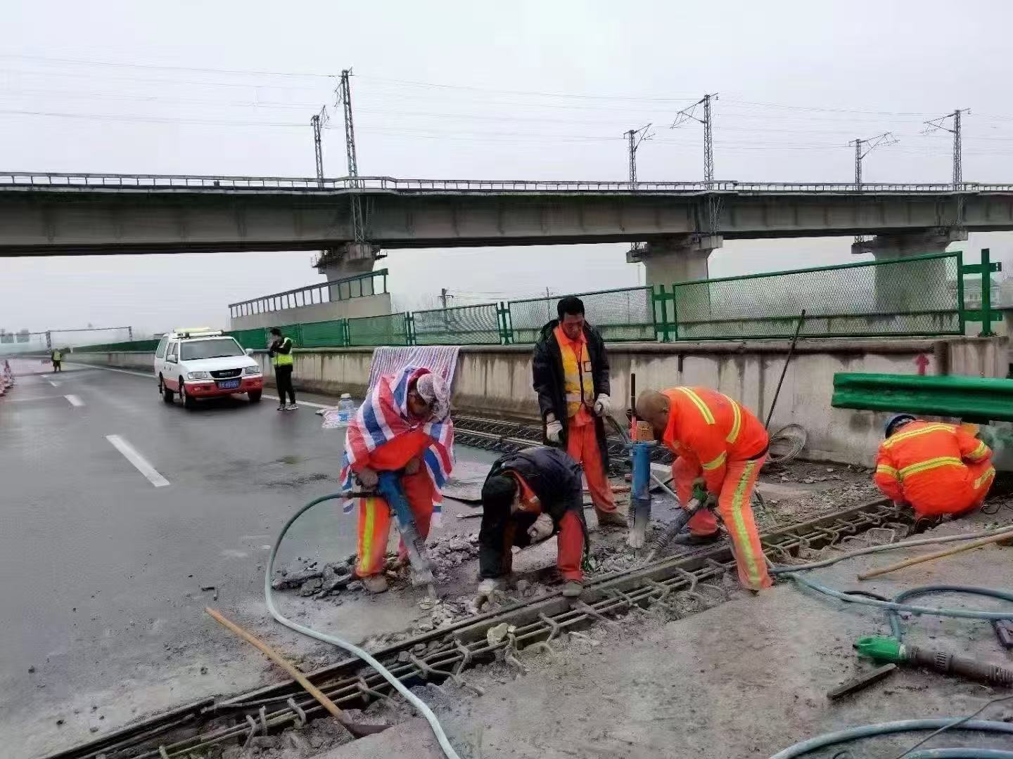河东桥梁伸缩缝抢修料